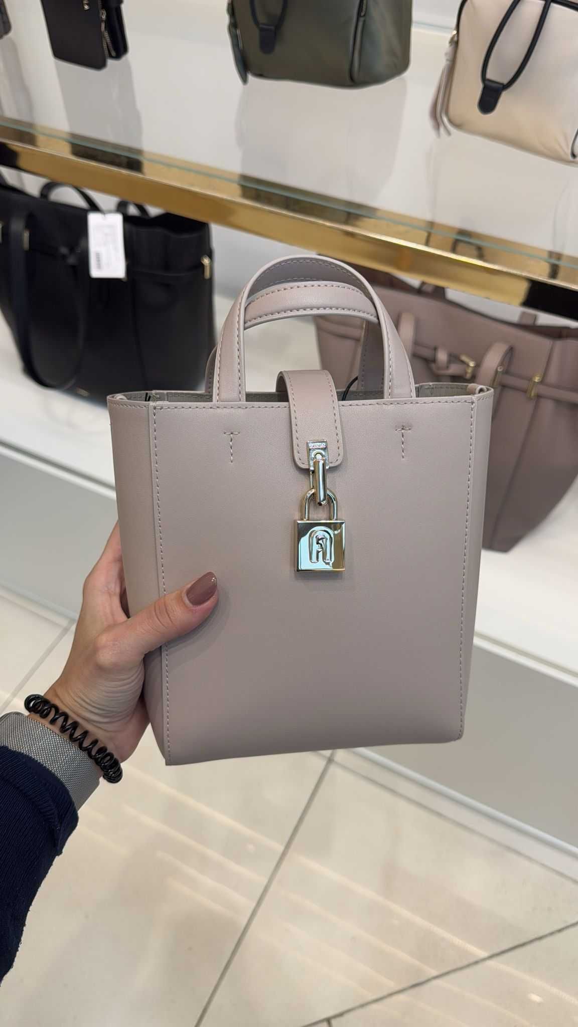 Furla Metropolis