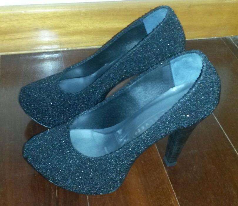 Sapatos NOVOS Nr. 36 c/ portes incluídos