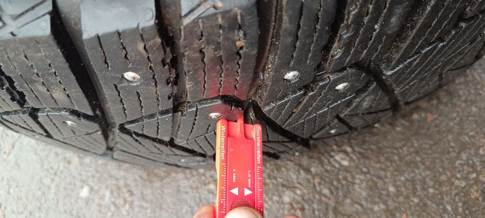 215 55 17 Goodyear