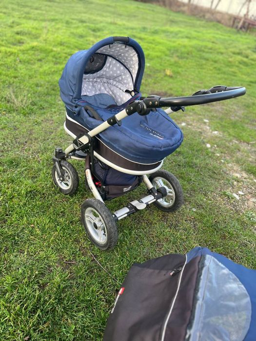 Коляска 2в1 в очень хорошем состоянии