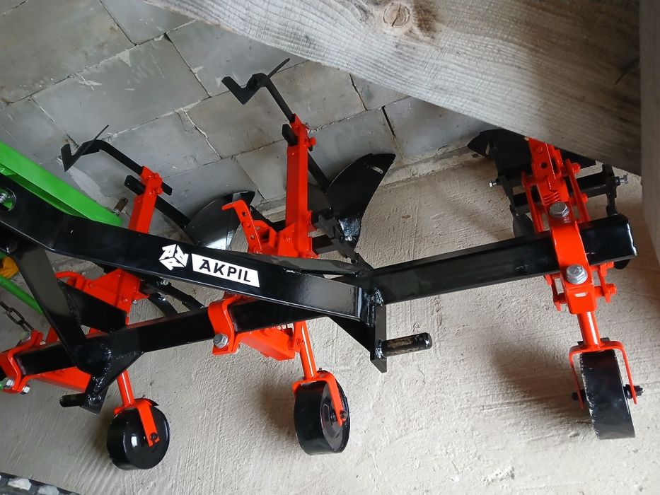 ** Obsypnik Akpil  pielnik  super stan **