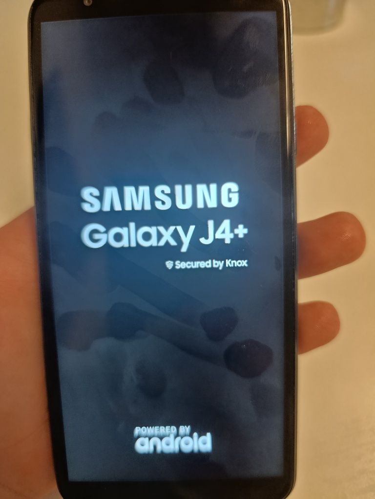 Samsung j4 bom estado