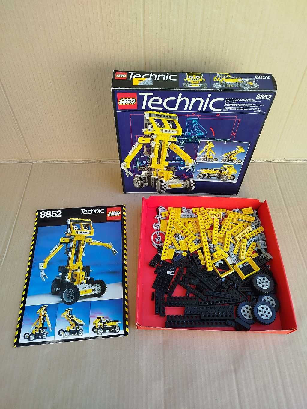 Lego technic  8852 Robot