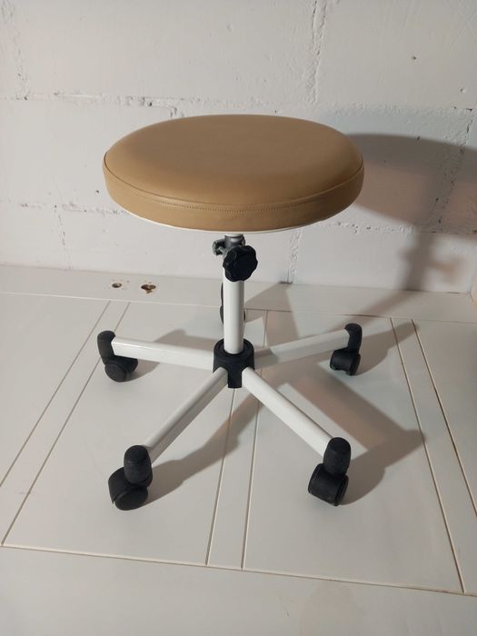 Taboret Stołek Medyczny Lekarski Regulowany Obrotowy