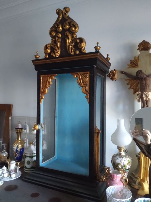 Oratório em Madeira