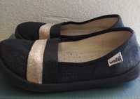Текстильне взуття для дівчинки Waldi 33розмір