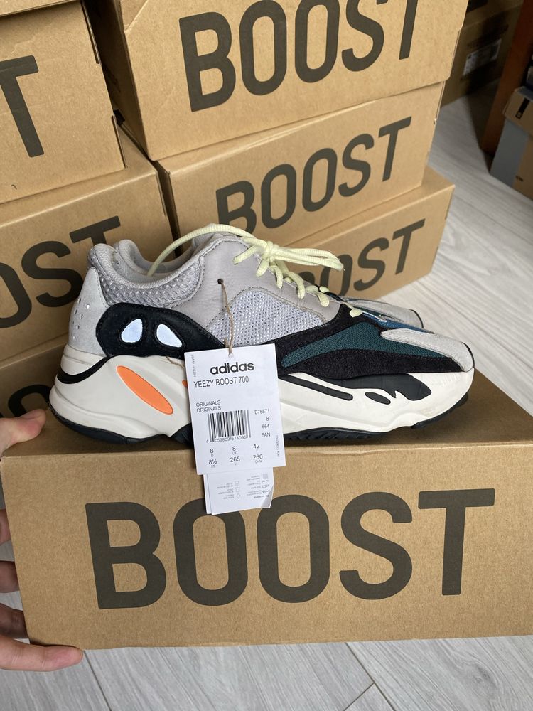 Adidas Yeezy Boost 700 V1 Wave Runner sneakersy