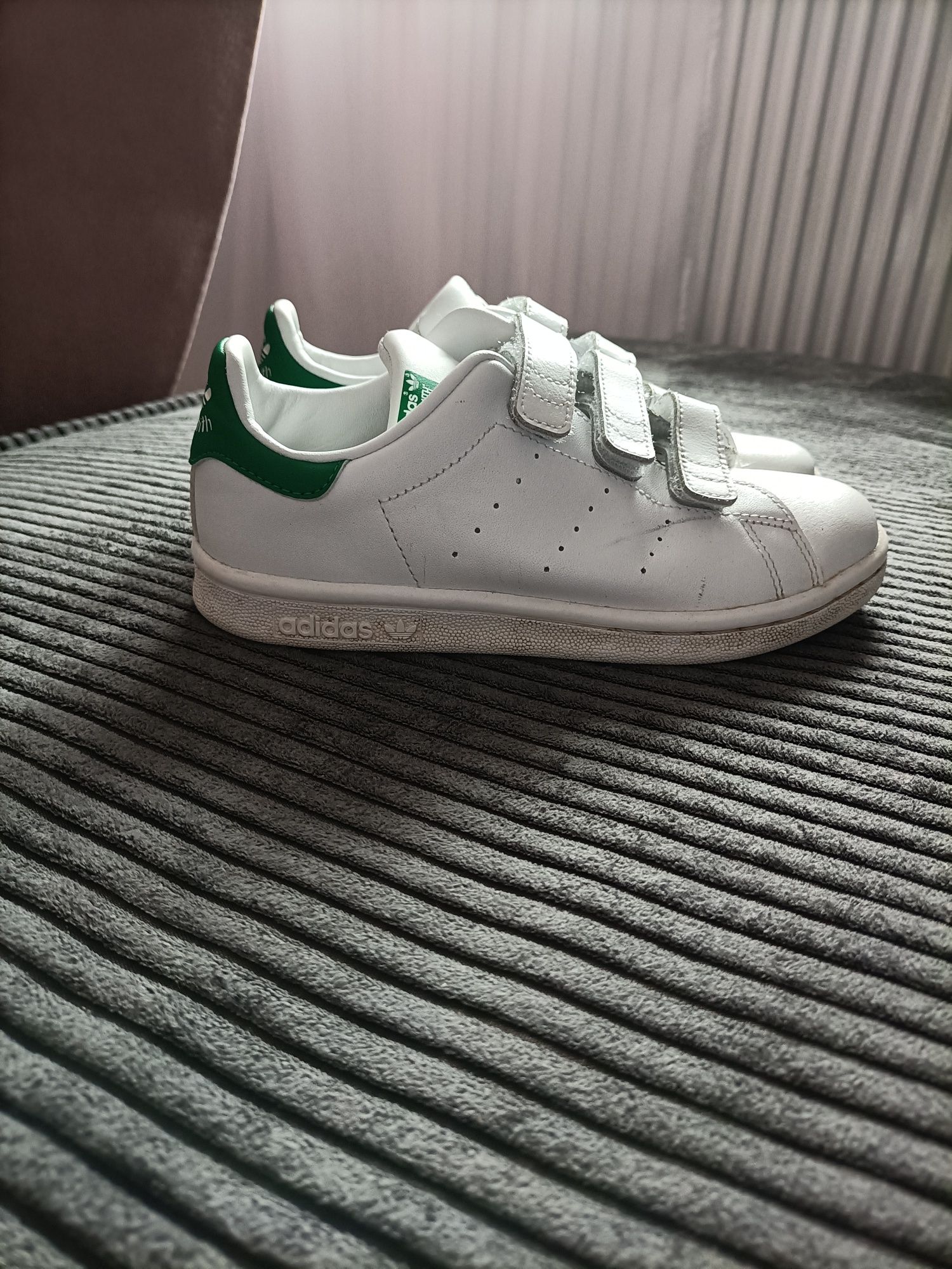 Buty chłopięce Adidas r.33