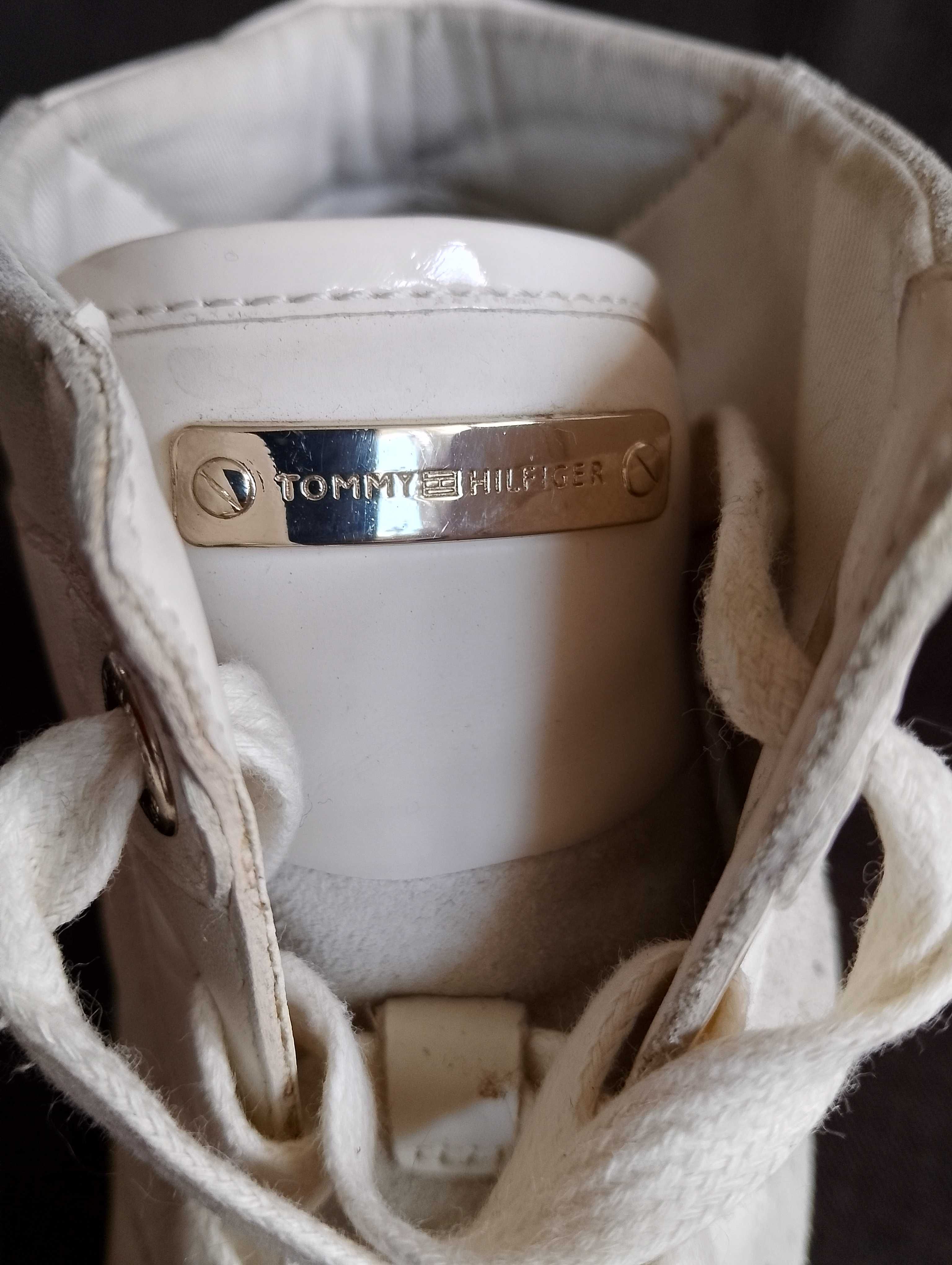 Tommy Hilfiger. Botki damskie.