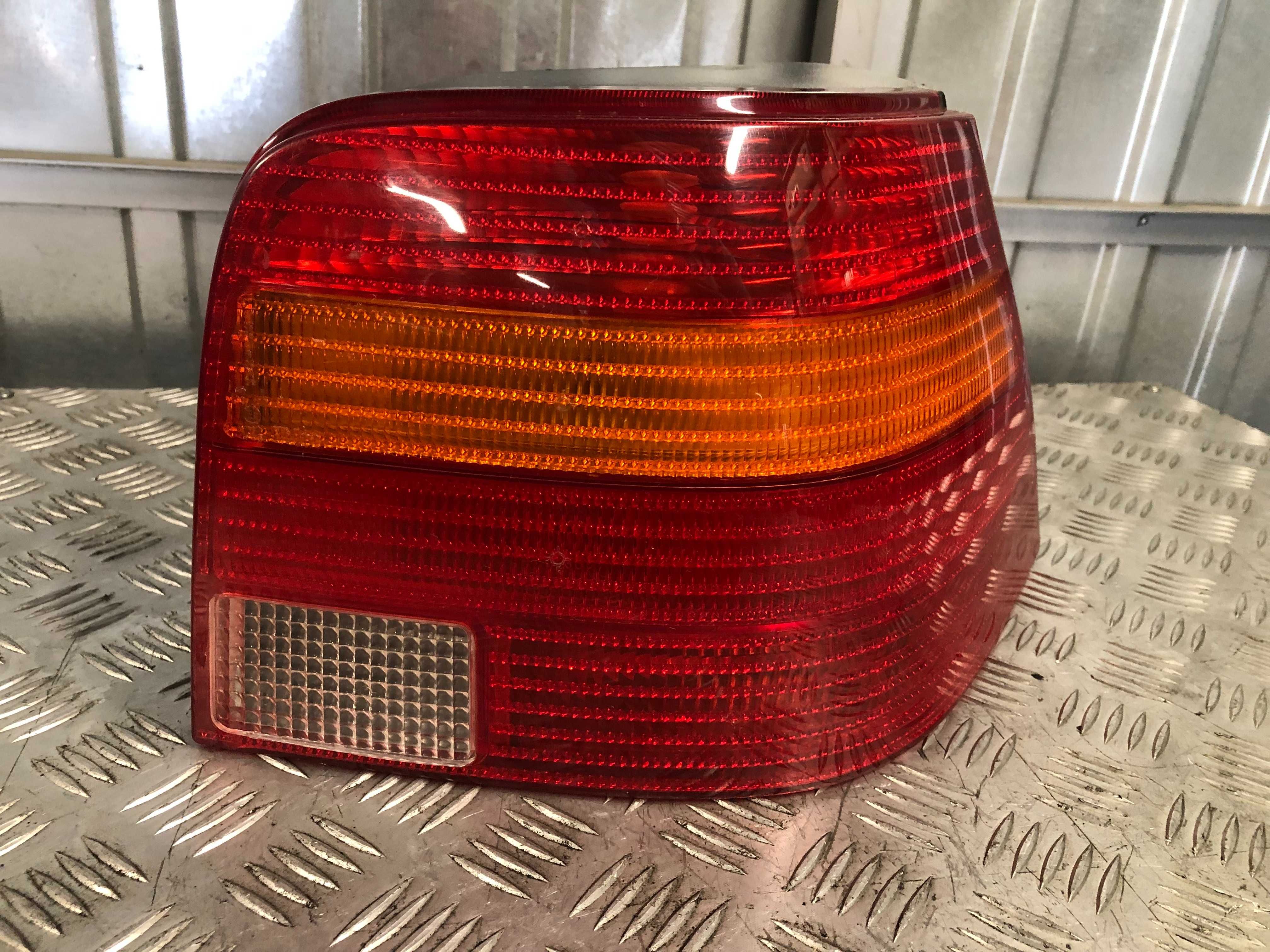 Lampa prawy tył Vw Golf IV HB Europa