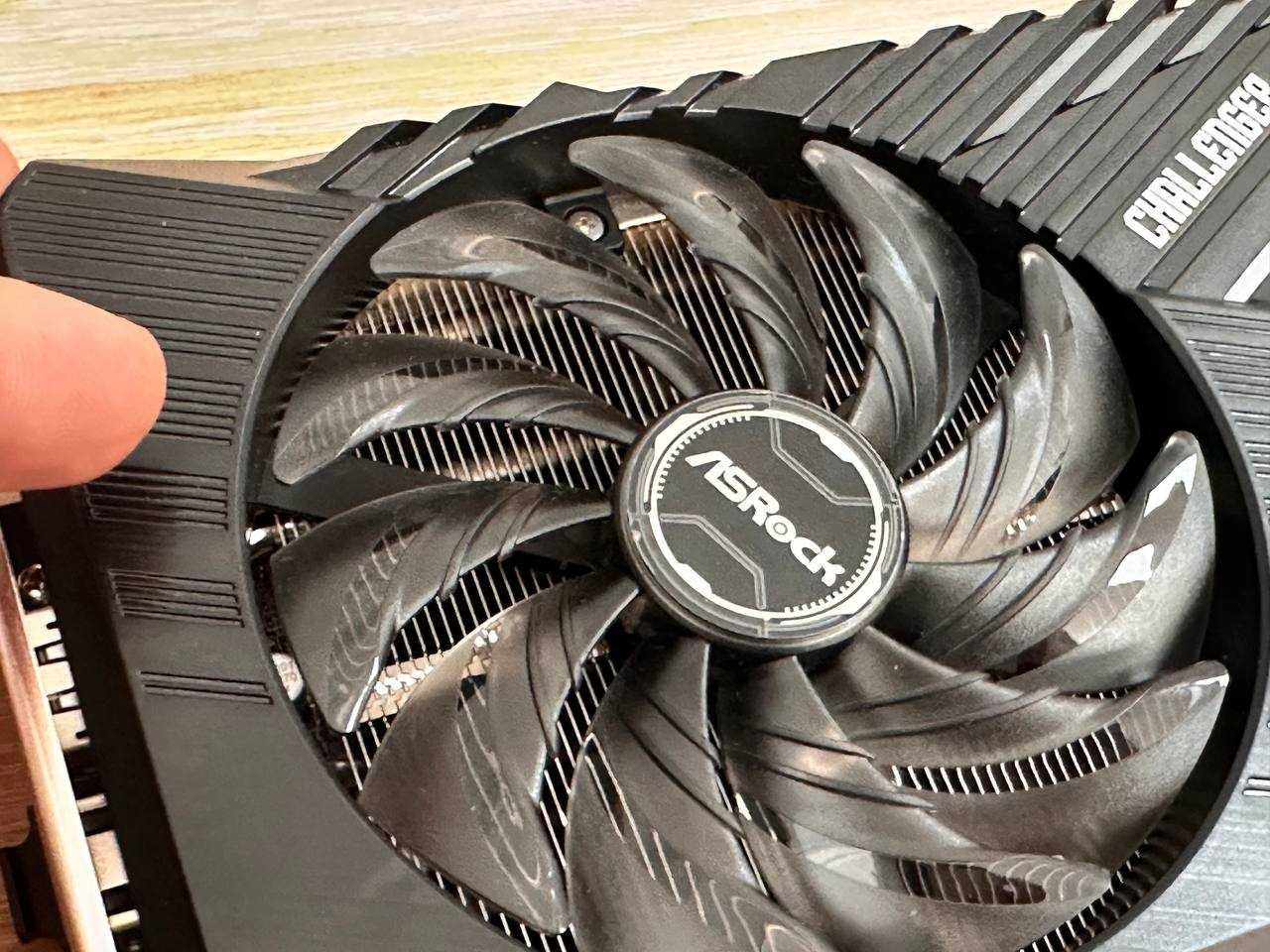 Відеокарта ASrock AMD Radeon RX7600XT 16GB GDDR6 (аналох rtx 3080)