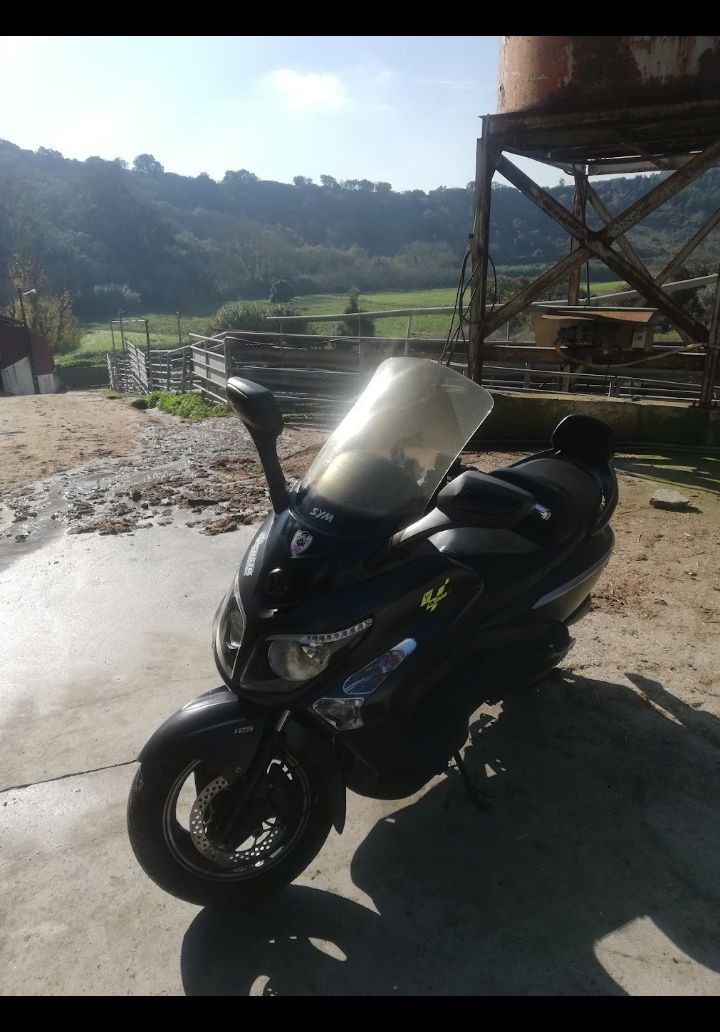 Moto SYM GTS 125cc EVO