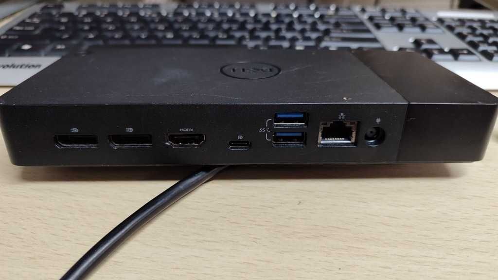 Stacja dokująca DELL WD19S