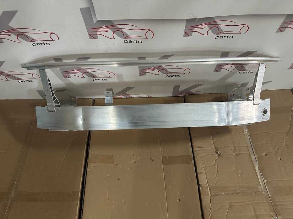 Підсилювач переднього бампера Audi Q3 83A 19-25 83A807109A