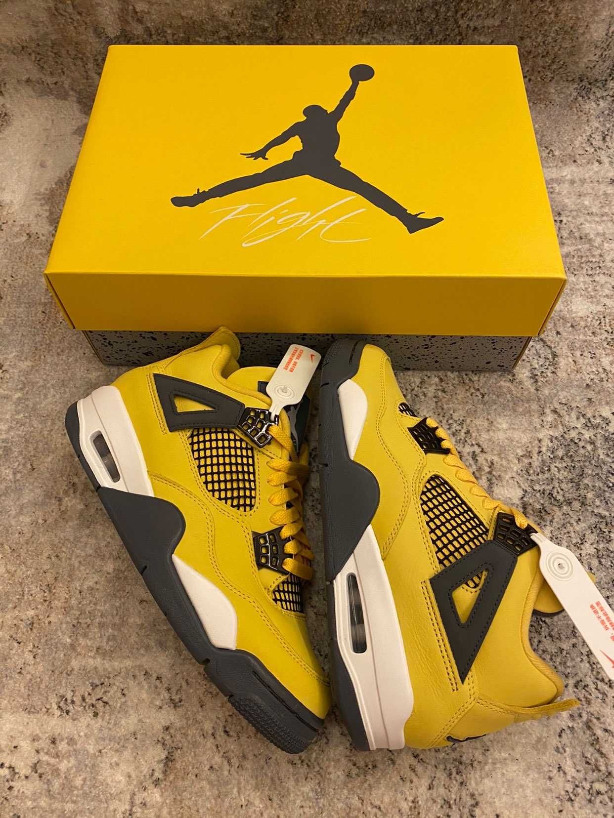 Jordan4Air4RetroLightning UnisexTrampki R.40