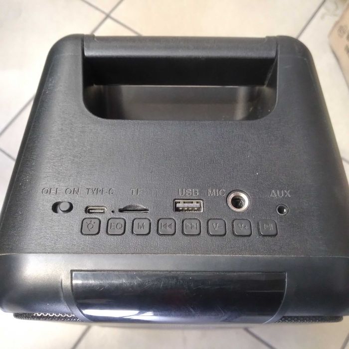 Duży Głośnik Bluetooth Manta z radiem i wejściem USB / Polecam /