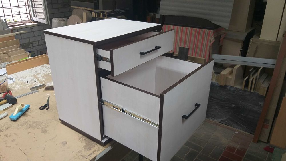 Продам тумбу под аквариум 80x80x55