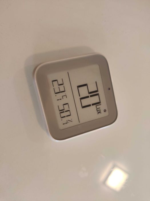 Czujnik temperatury, wilgotności i oświetlenia (MOES Smart ZigBee)