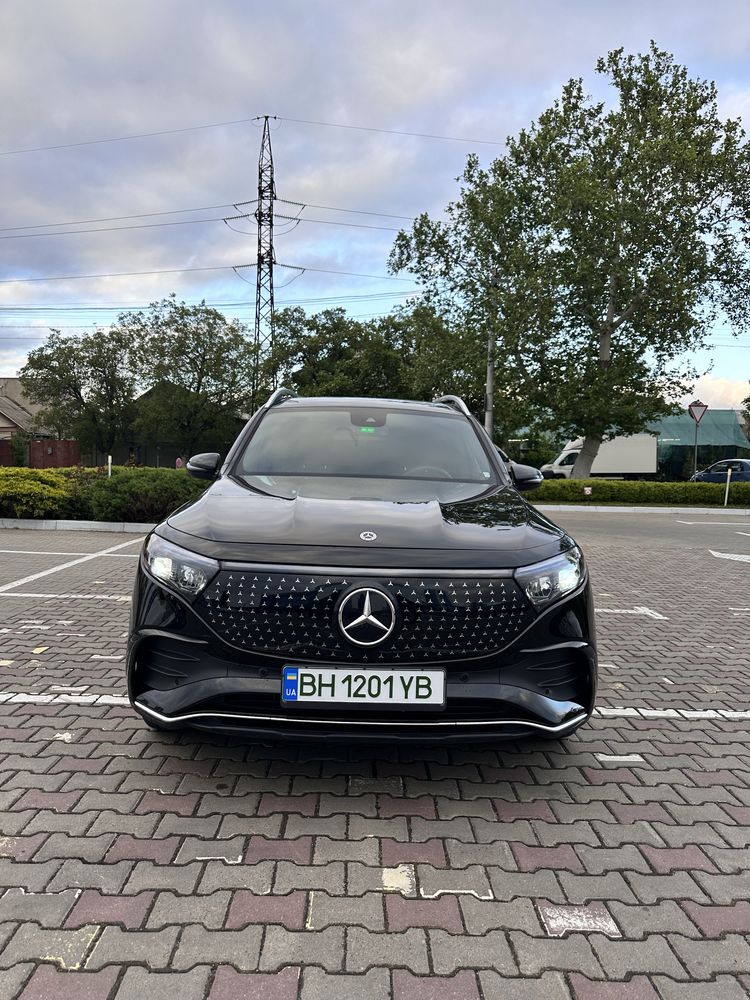 Mercedes EQB 250+