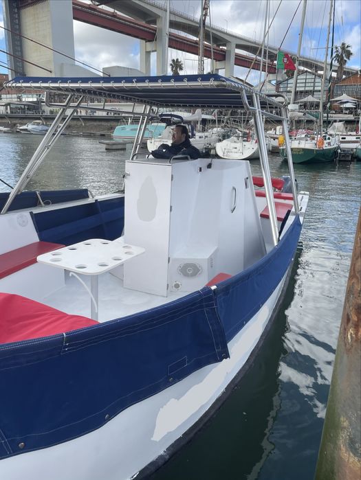 Barco Butt Cat 18pax