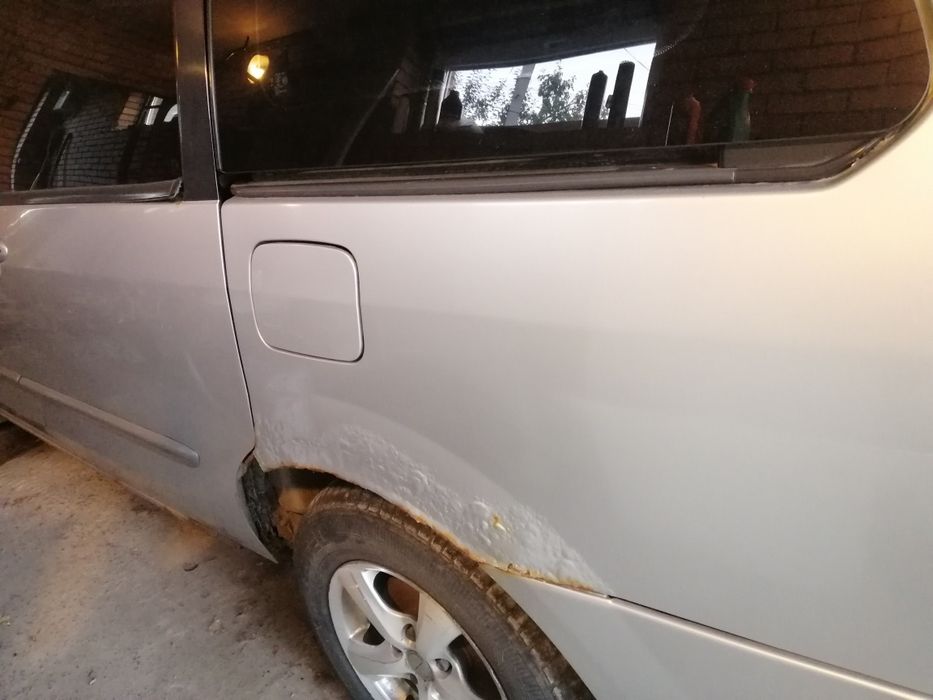 Продаж Mazda MPV 2002