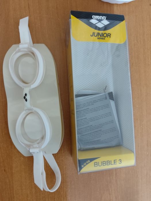 Продам очки аrena для плавания