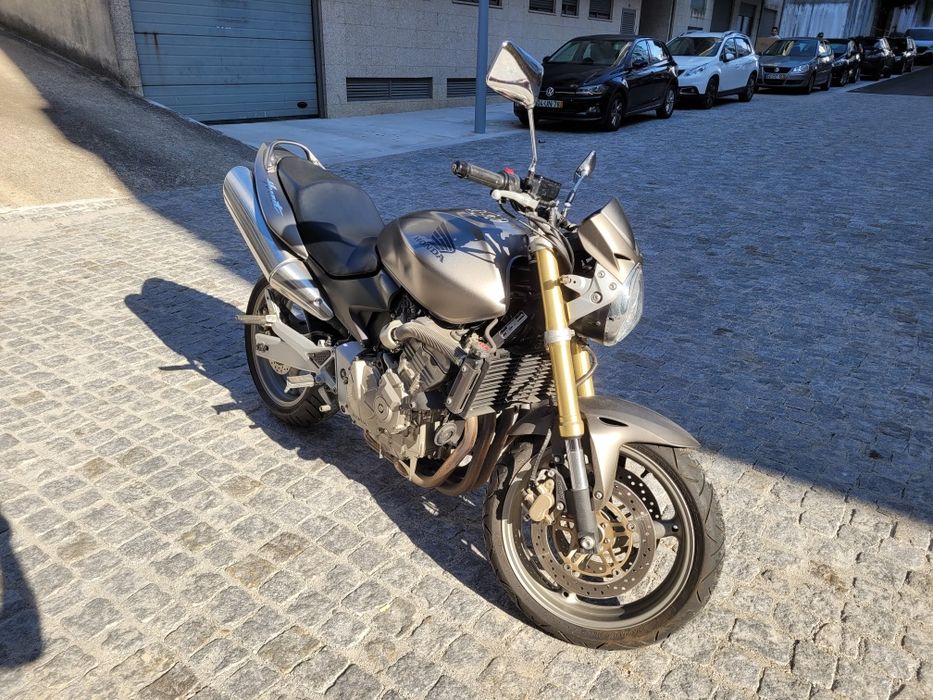Hornet 600 como nova  2006 poucos kms