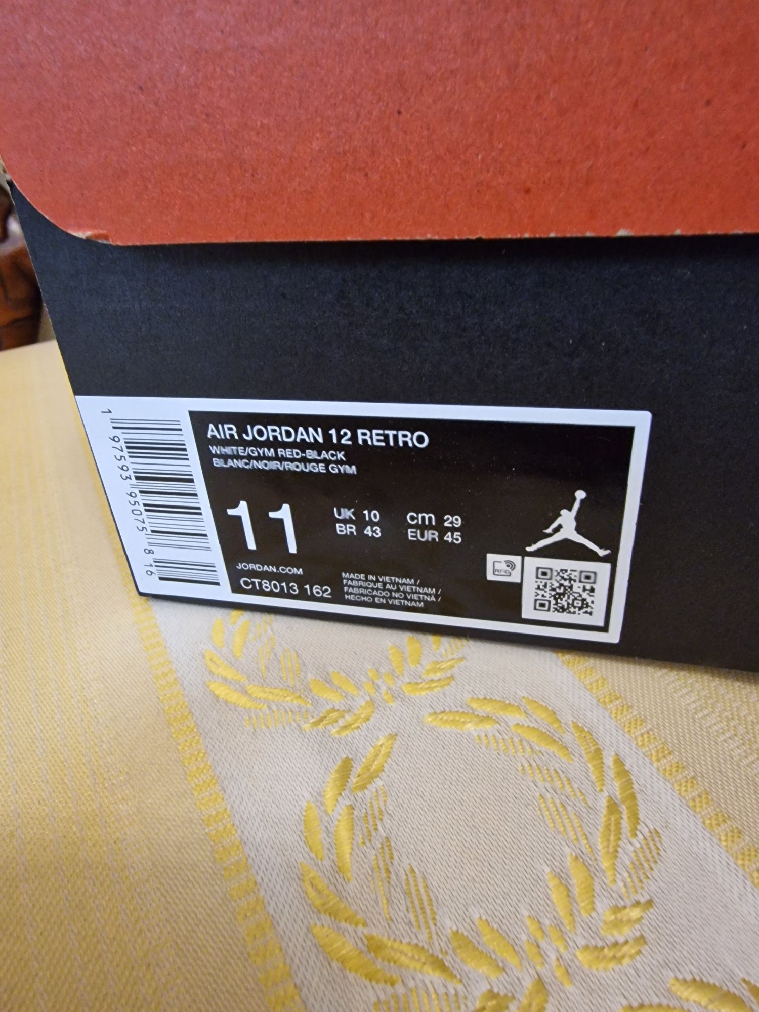 Nowe buty Nike Air Jordan 12 Retro 45