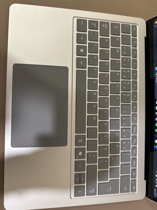 Microsoft Surface Laptop 7th