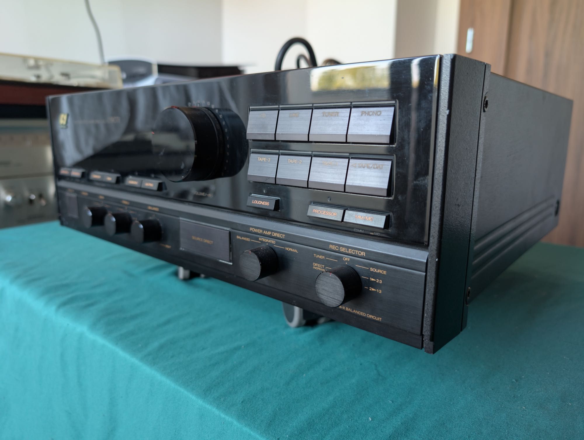 SANSUI AU - a907i wzmacniacz stereo retro vintage high end