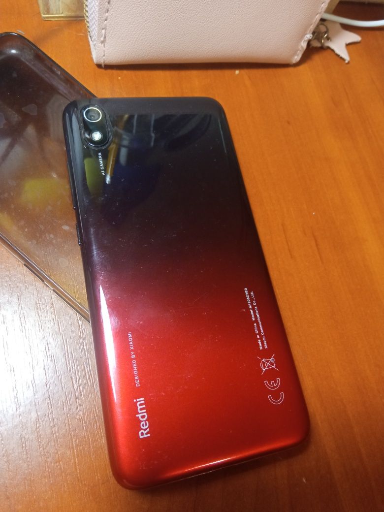 Продам бу Redmi 7A 2/32GB