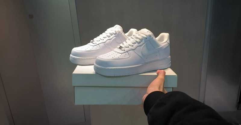 oryginale Nike Air Force 1 Low '07 White 37.5