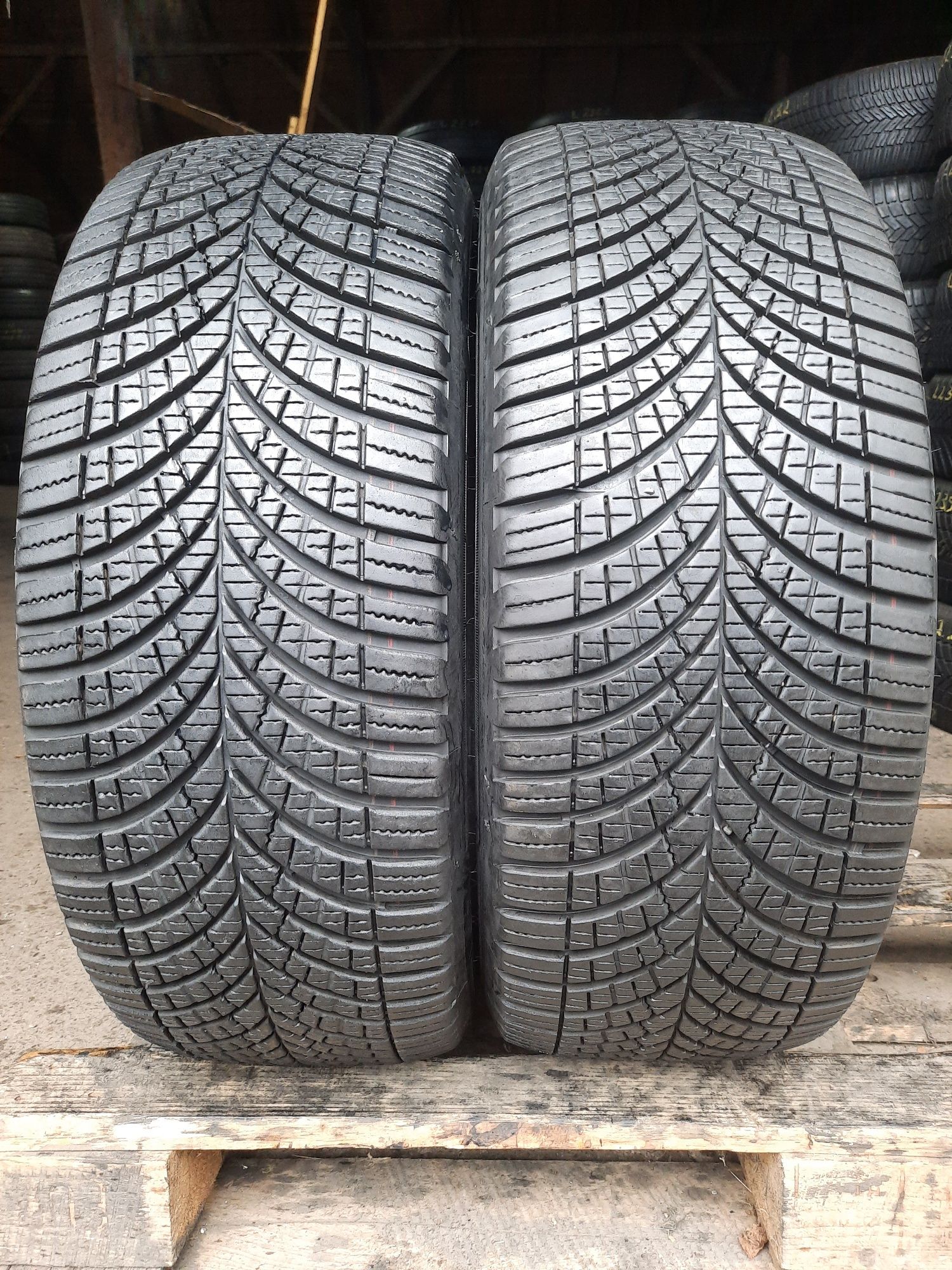 225/55 R17C Goodyear Vector 4Seasons Cargo MO-V 2шт. 8мм 2022