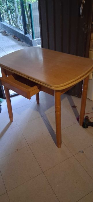 Mesa de cozinha, extensível