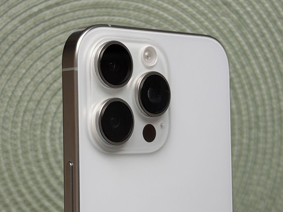 Iphone 16 pro max 512gb (e-sim) білий