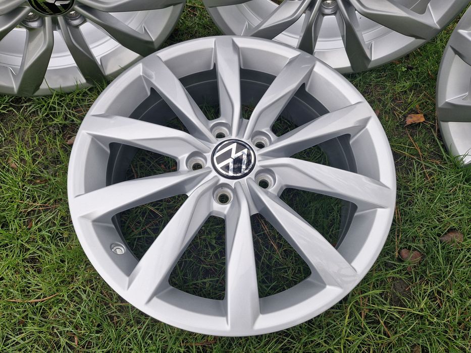Felgi aluminiowe Oryginalne VW 17" 5x112 Golf VI VII VIII