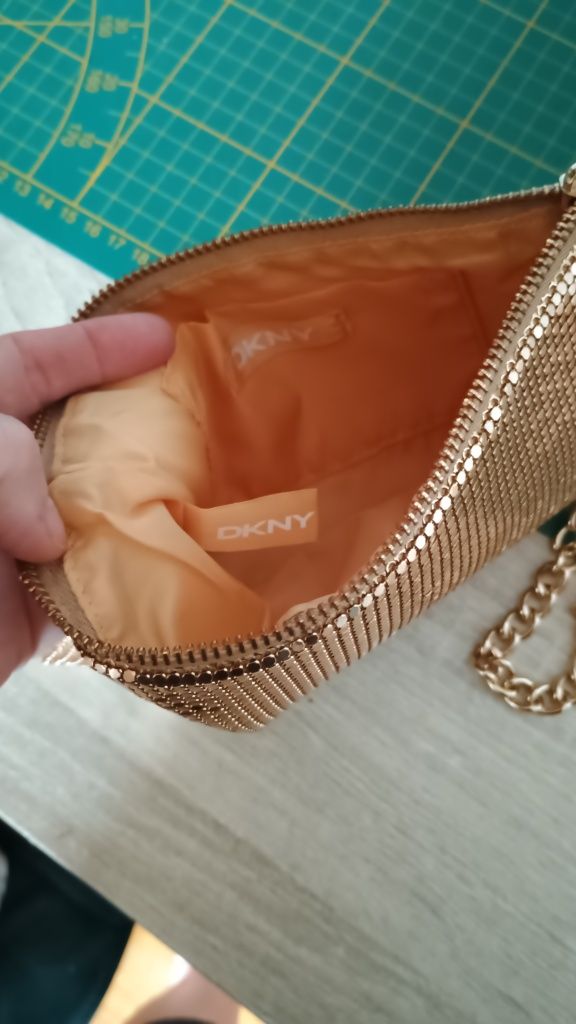 Kopertówka złota  DKNY