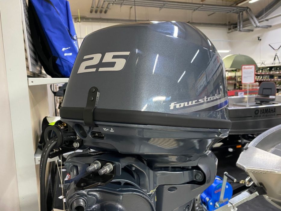 Yamaha silnik zaburtowy F25GETL sterowany przez manetkę. Dealer Gorzów