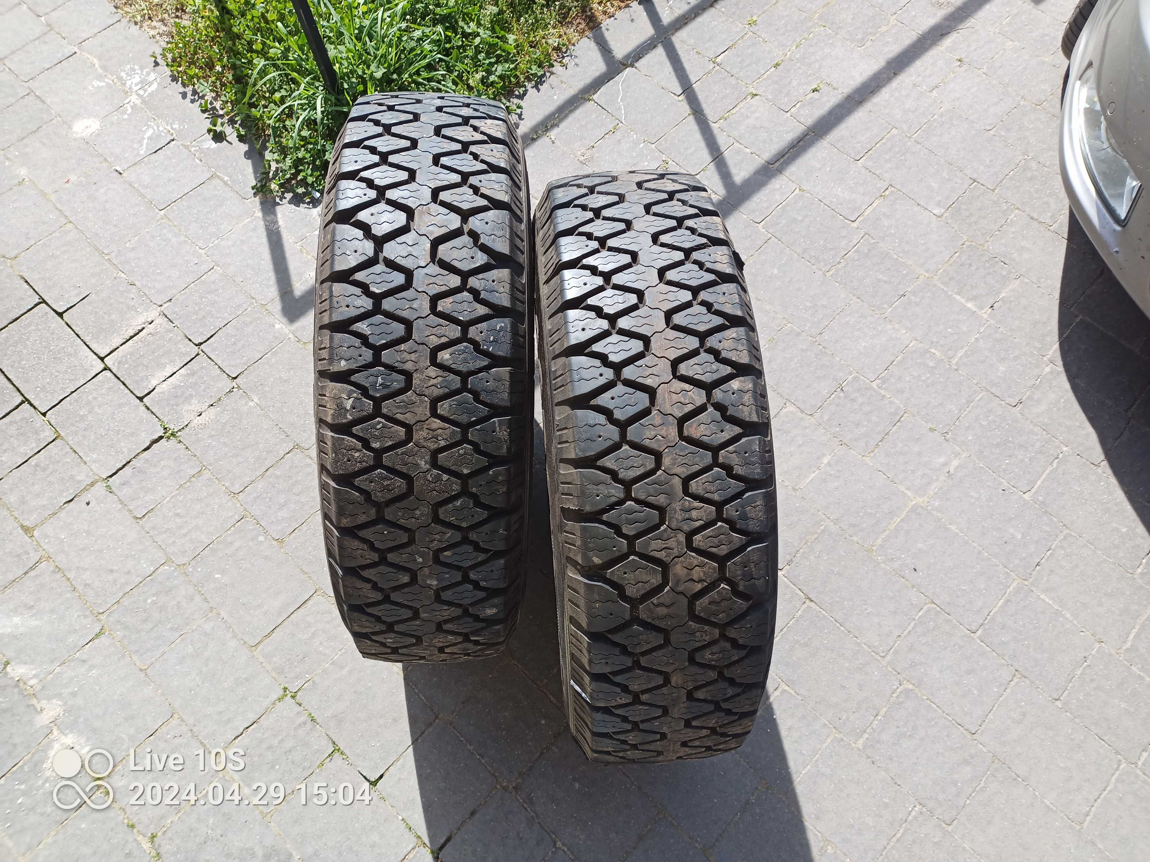 Opony GoodYear Cargo Ultra Grip R16C 225/75 2szt