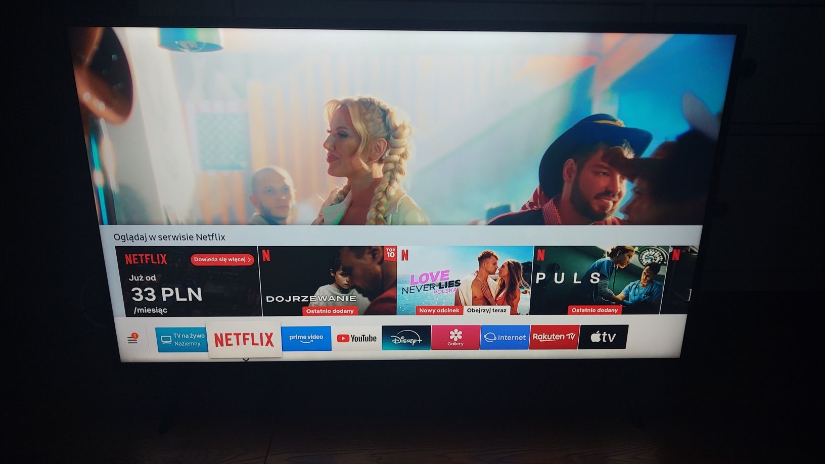 Samsung 43 cali model  UHD 4K DVB-T2 Wi-Fi