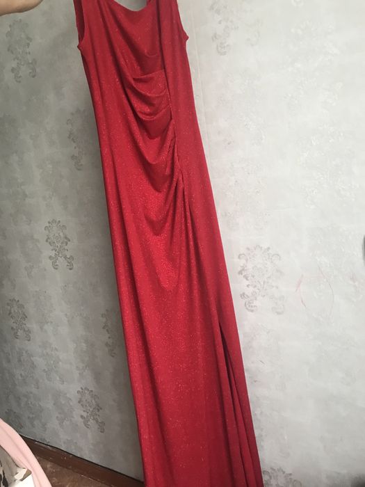 Оренда(продаж) вечірньої сукні.