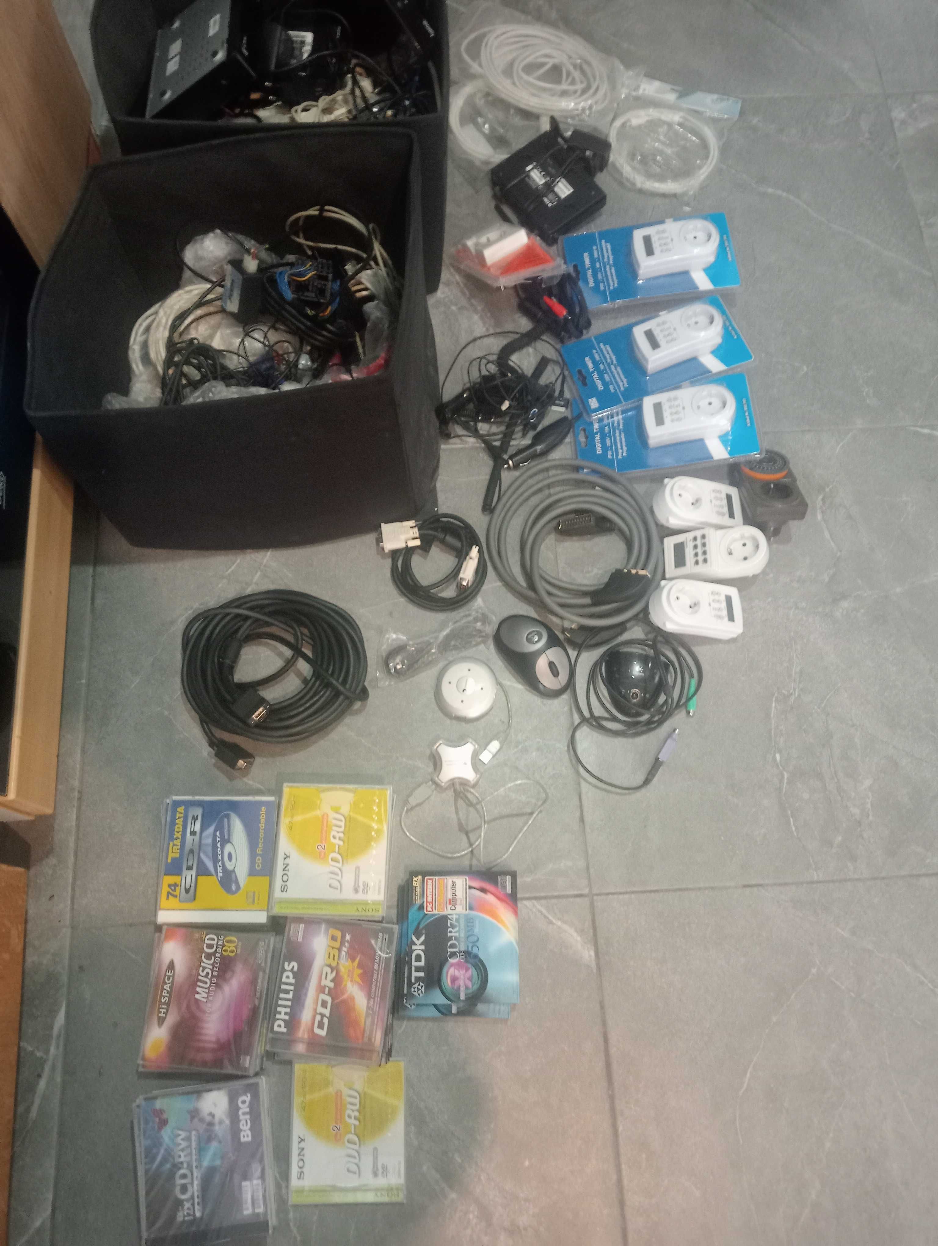 Zestaw płyt CD-R dvd-rw zasilacz kable router mega zestaw