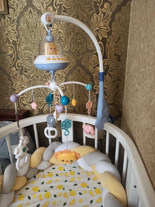 Мобіль у ліжечко