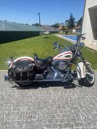 Harley-Davidson FLSTS Heritage Springer Classic Old Boy