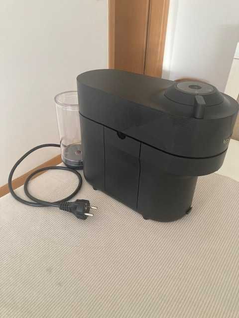 Máquina de Café Vertuo Pop Liquorice Black Nespresso