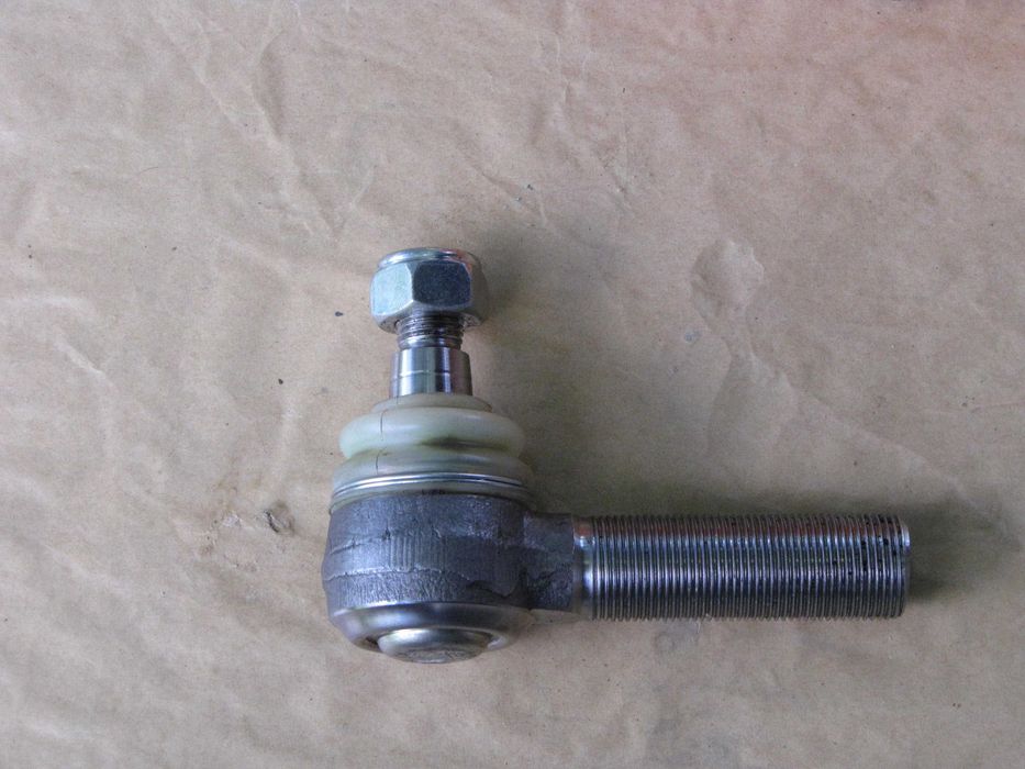 Накінечник рульової тяги від якогось мерса