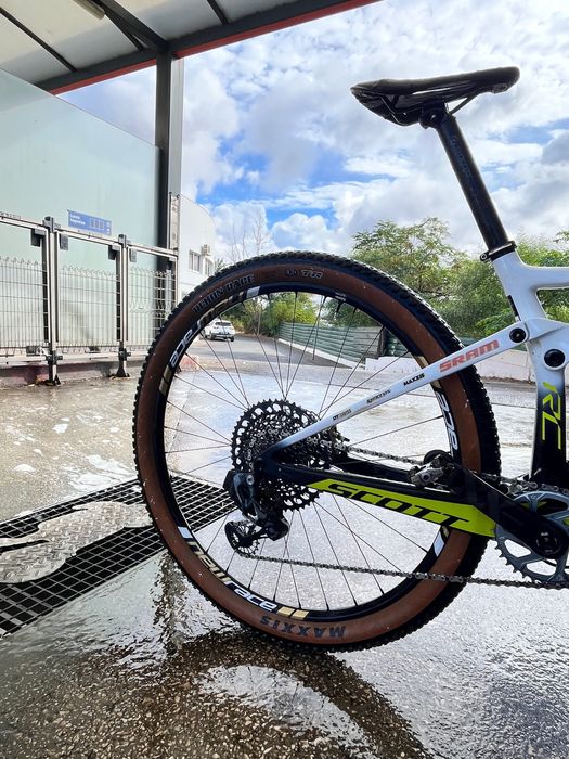 Bicicleta de montanha Scott Spark edição Nino Schurter Size S