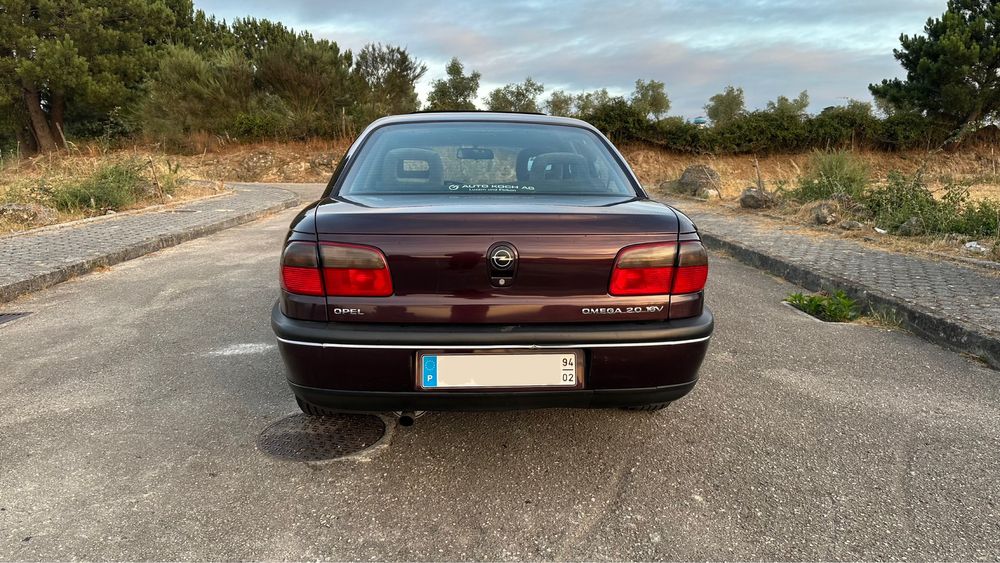 Opel Omega B 2.0i 16v