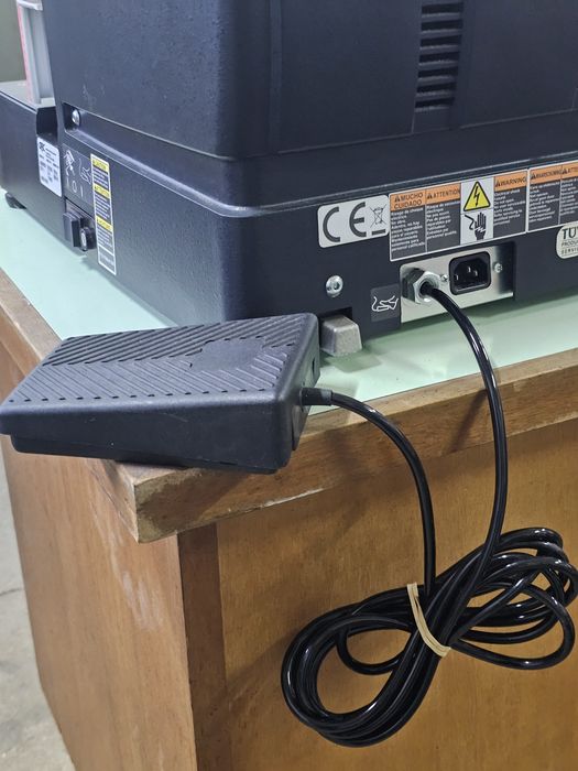 Encadernadora Elétrica Profissional GBC Magnapunch - Perfuração