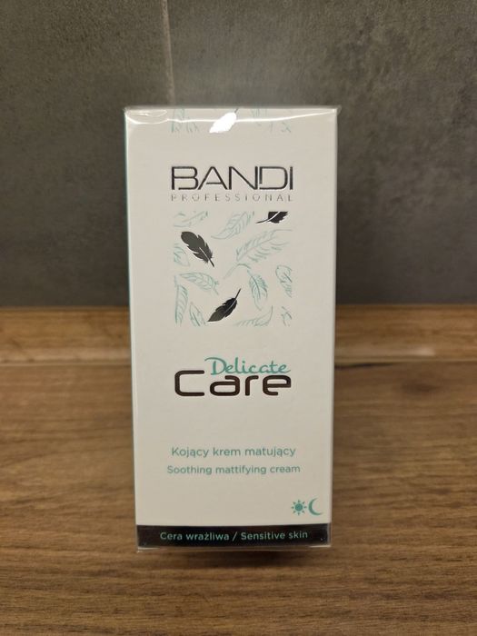 Kojący krem matujący Bandi Professional Delicate Care